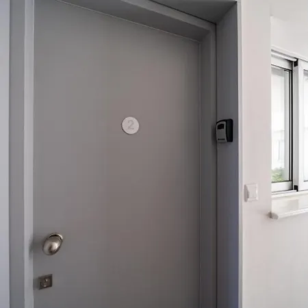 Mythicals Ground Floor With Garden 2 Bed